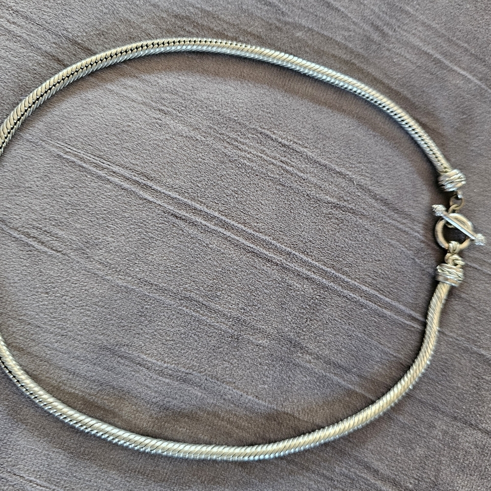 Silver tone wheat style chain